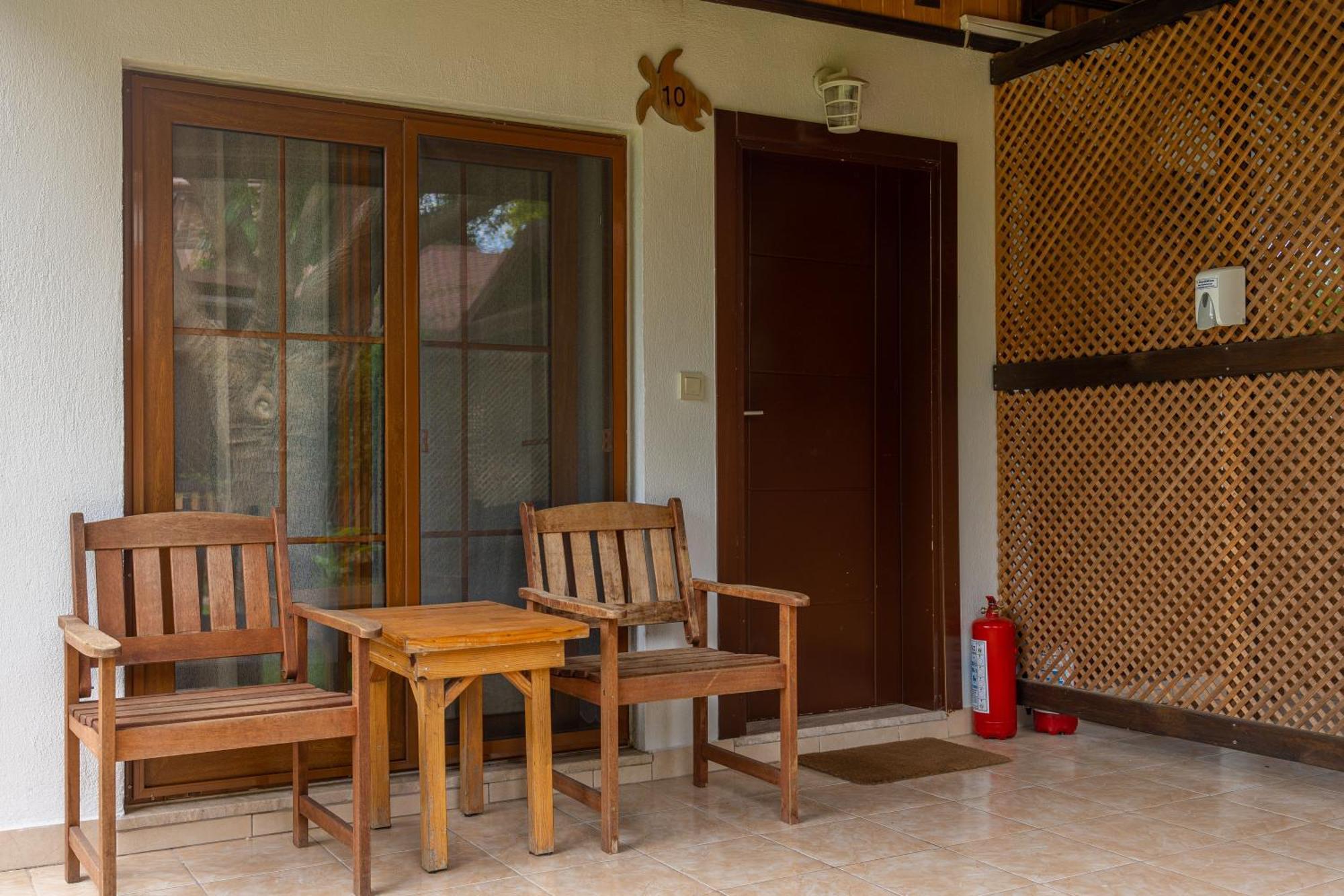 Caretta Caretta Pension Чирали Номер фото